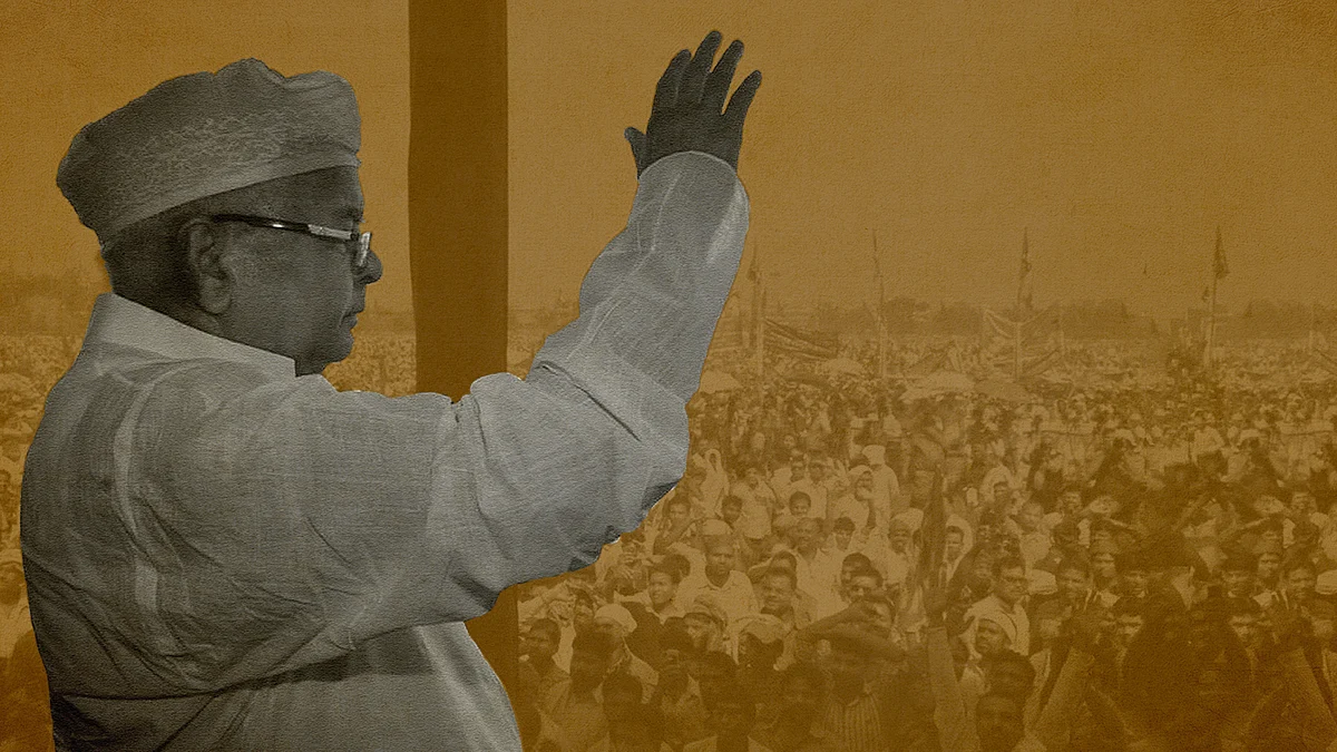 Lalu Yadav waving to supporters during a political rally